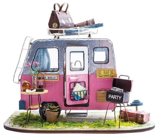 Artyzania Rolife Happy camper DGM04 campeur heureux caravane rose maison miniature maquette diy kit